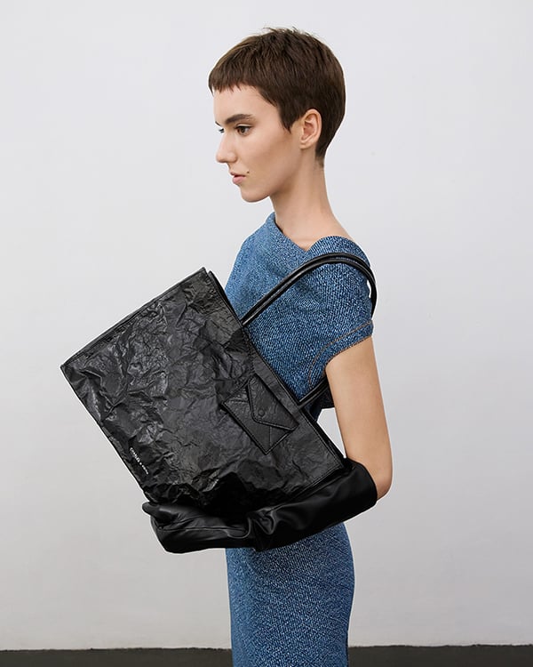 Women’s Jet Black Matina Crinkle-Effect Tote Bag - CHARLES & KEITH