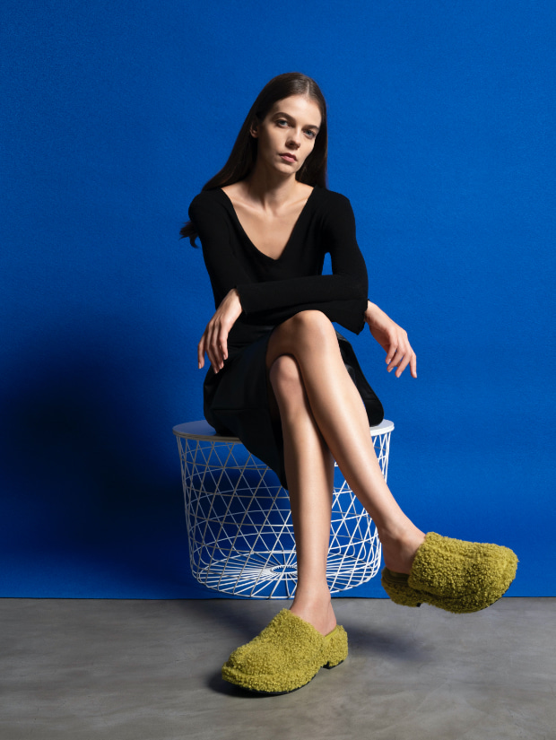 Women’s furry platform clogs in green and platform clogs in black - CHARLES & KEITH