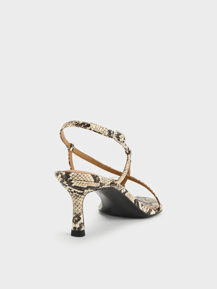 A mid heel, typically ranging between 5 to 7 cm. 