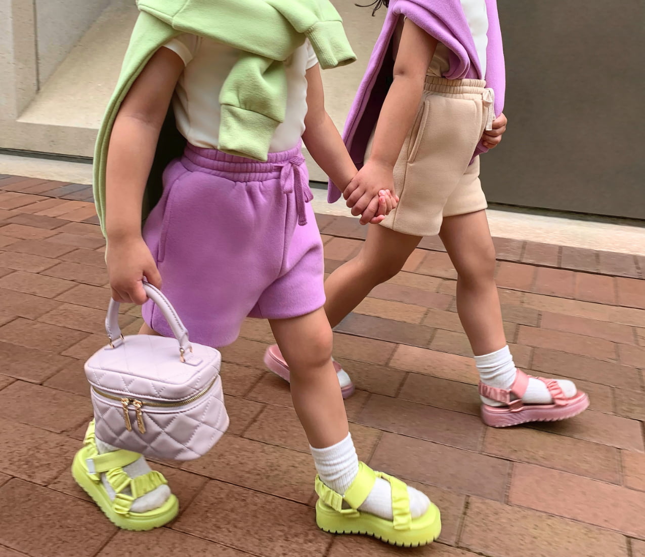 Girls’ fabric ruched sports sandals and two-way zip quilted bag, as seen on Mia and Tatiana (@miaxtati) - CHARLES & KEITH