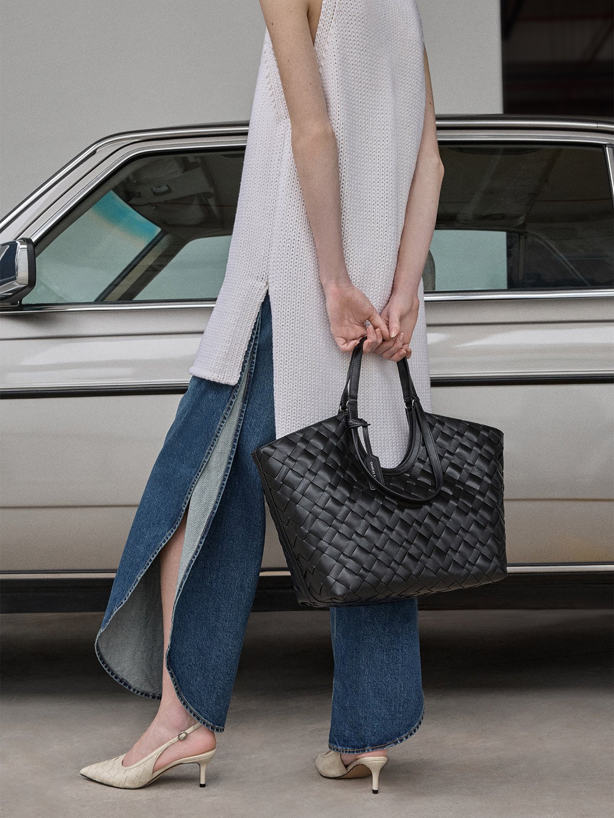 Women's Noir Ivette Woven Tote Bag - CHARLES & KEITH