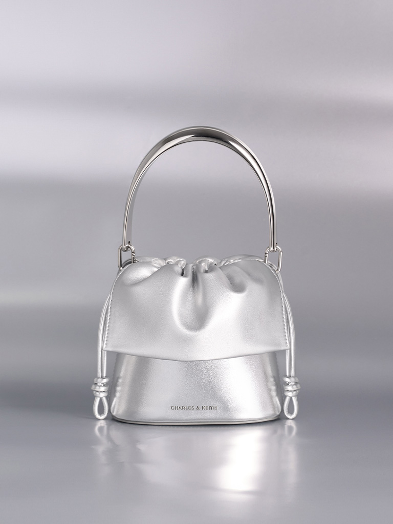  - CHARLES & KEITH