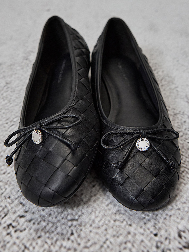 Women’s woven bow ballet flats in chalk  - CHARLES & KEITH
