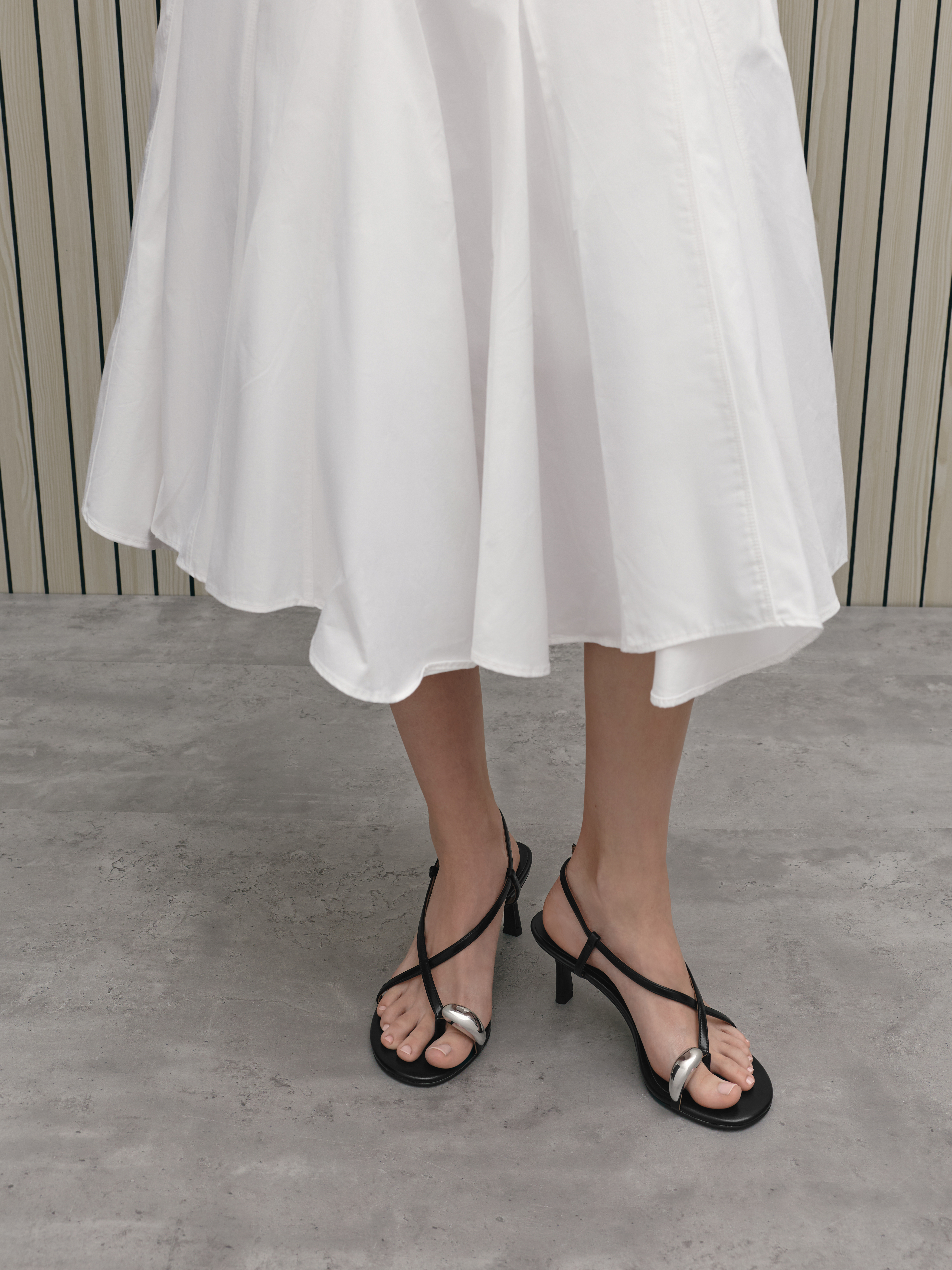 Raina Toe-Ring Heeled Sandals - CHARLES & KEITH