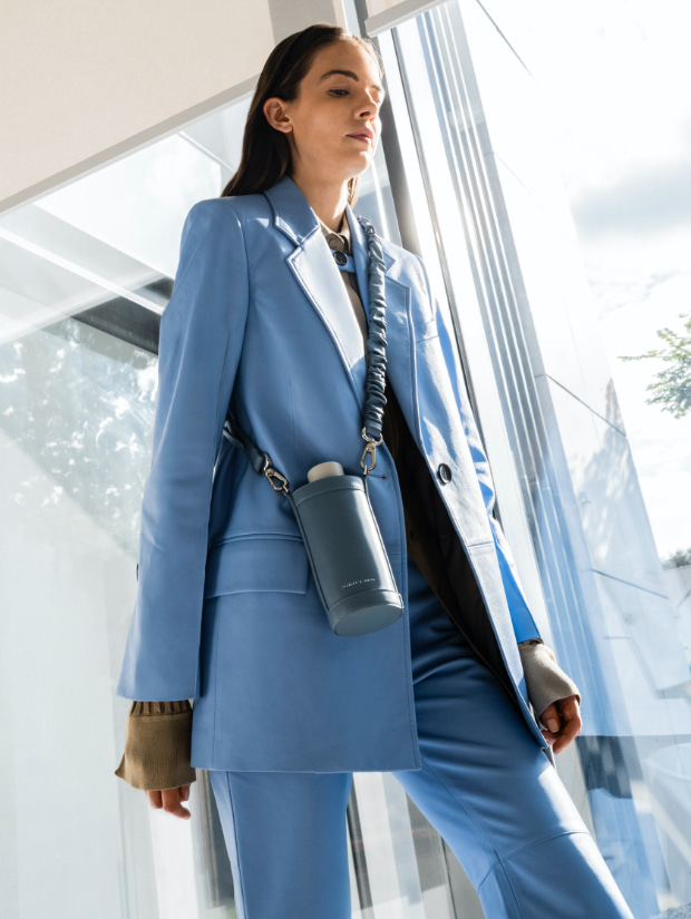 Women’s Riley ruched strap bottle holder in blue - CHARLES & KEITH