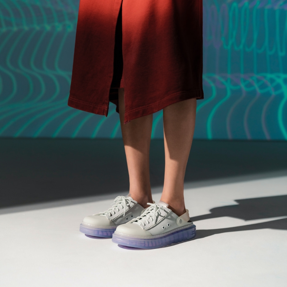 Women’s Hart Coloured Translucent Sole Sneaker Mules in purple - CHARLES & KEITH