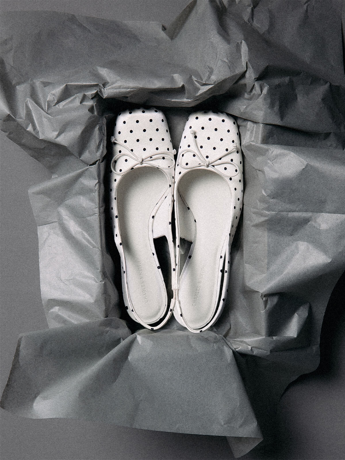 Sadira 蝴蝶結粗跟鞋 - CHARLES & KEITH