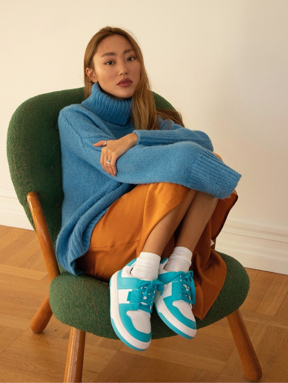Women’s two-tone low-top sneakers in blue, as seen on Alice Wang - CHARLES & KEITH