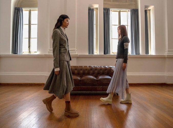 Women’s platform Chelsea boots and pull-on ankle boots (side view) – CHARLES & KEITH
