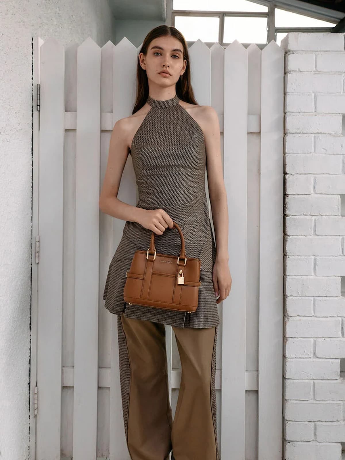 초콜릿 미니 스코티 토트백 - CHARLES & KEITH