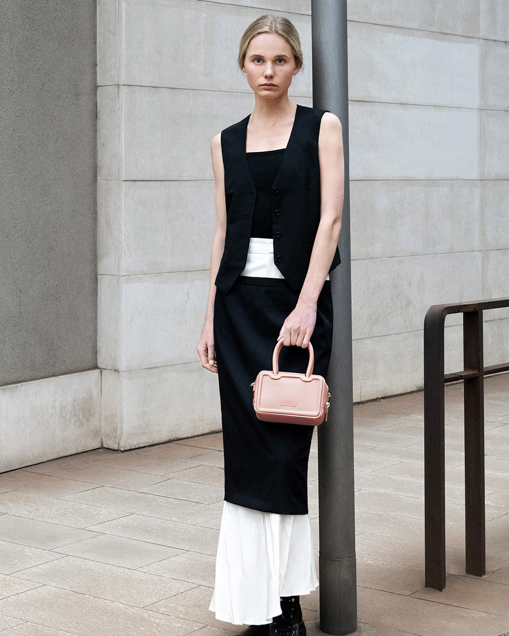 Women’s Perline elongated tote bag in pink - CHARLES & KEITH