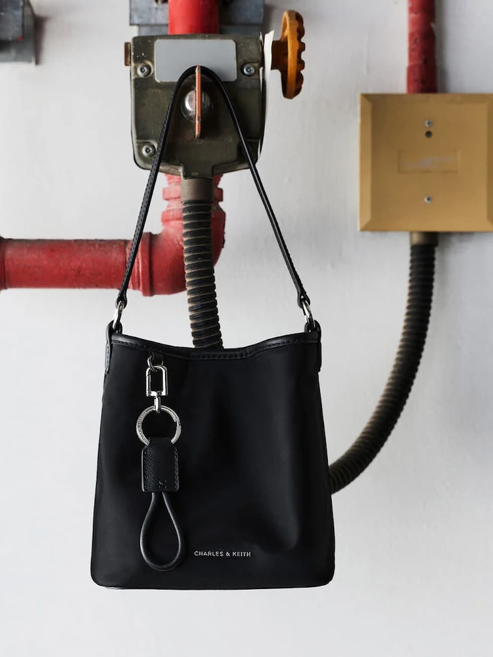 Chocolate Calla Woven Tote Bag - CHARLES & KEITH