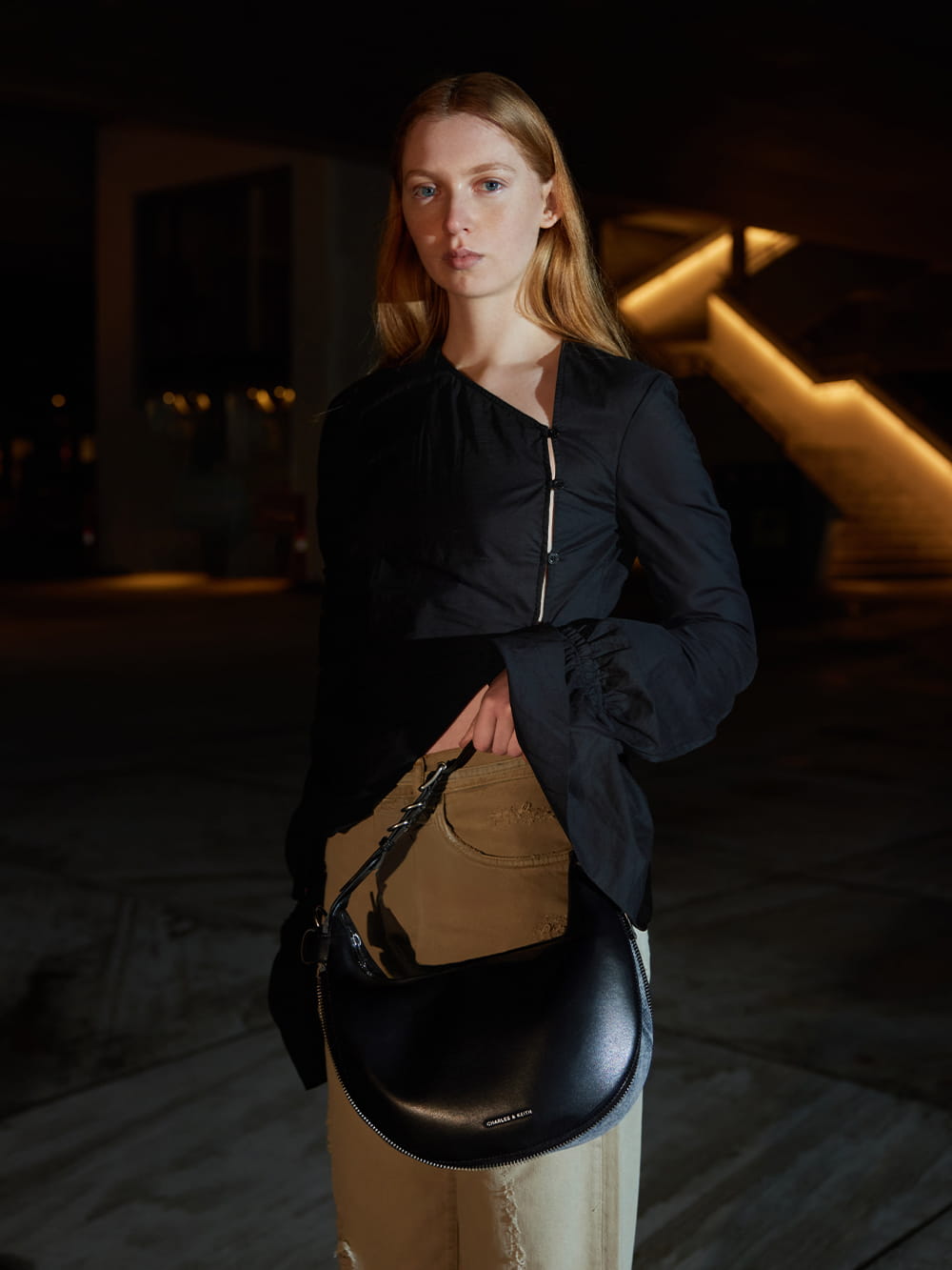 Women’s Noir Saskia Crescent Hobo Bag - CHARLES & KEITH