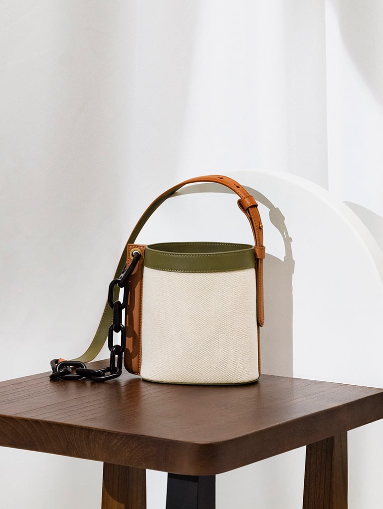 Women's multicoloured Alden chain-link canvas drawstring bucket bag  - CHARLES & KEITH