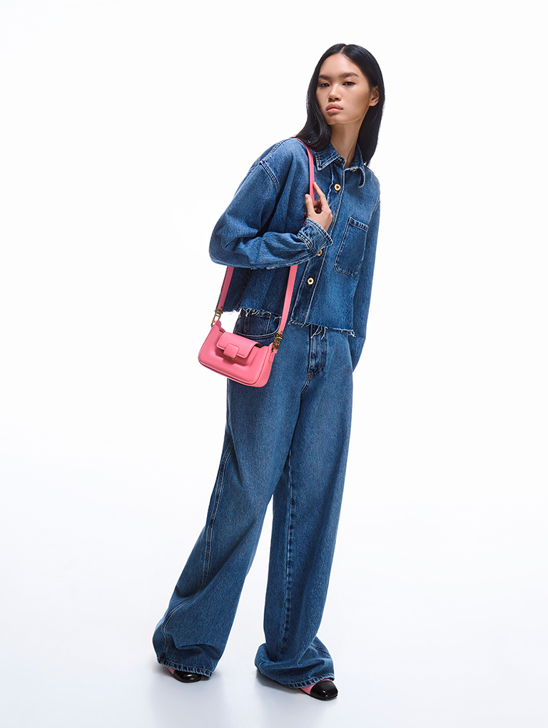 Women’s Koa push-lock top handle bag in pink (close up) - CHARLES & KEITH