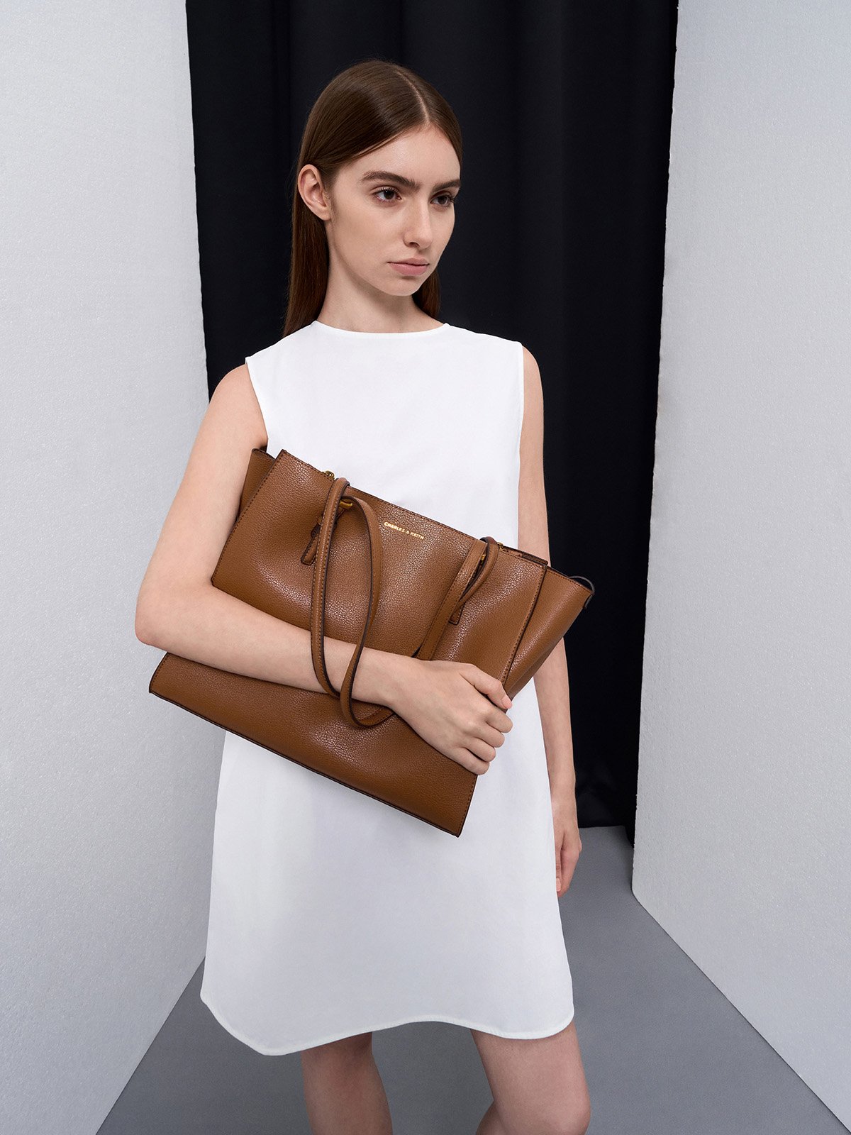 Sansa Tote Bag in Chocolate – CHARLES & KEITH