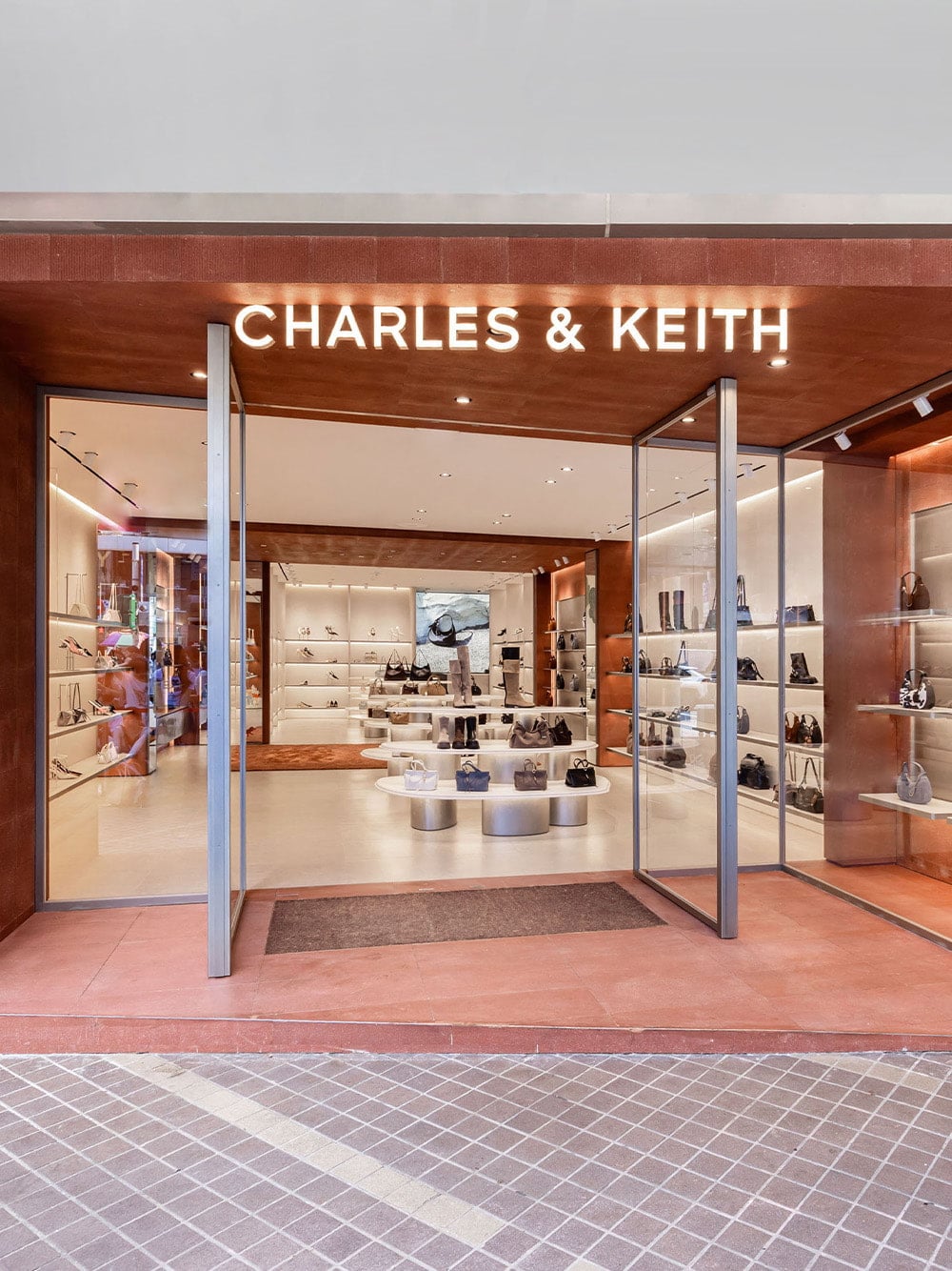 A fresh look nanxi store - CHARLES & KEITH