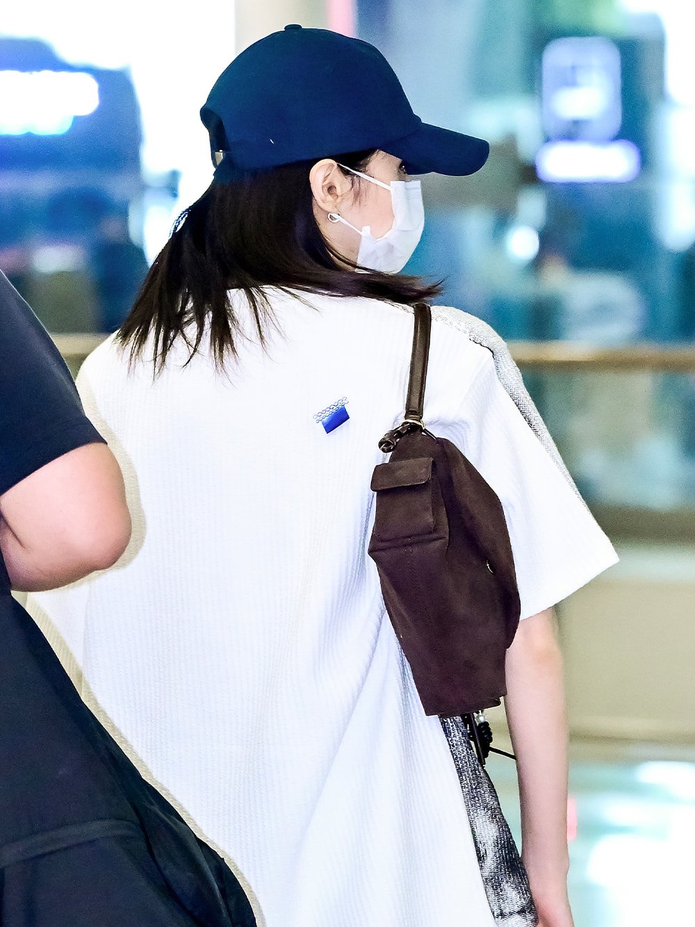 Women’s Khai recycled suede ruched-flap side-pocket top handle bag, as seen on Han So Hee - CHARLES & KEITH