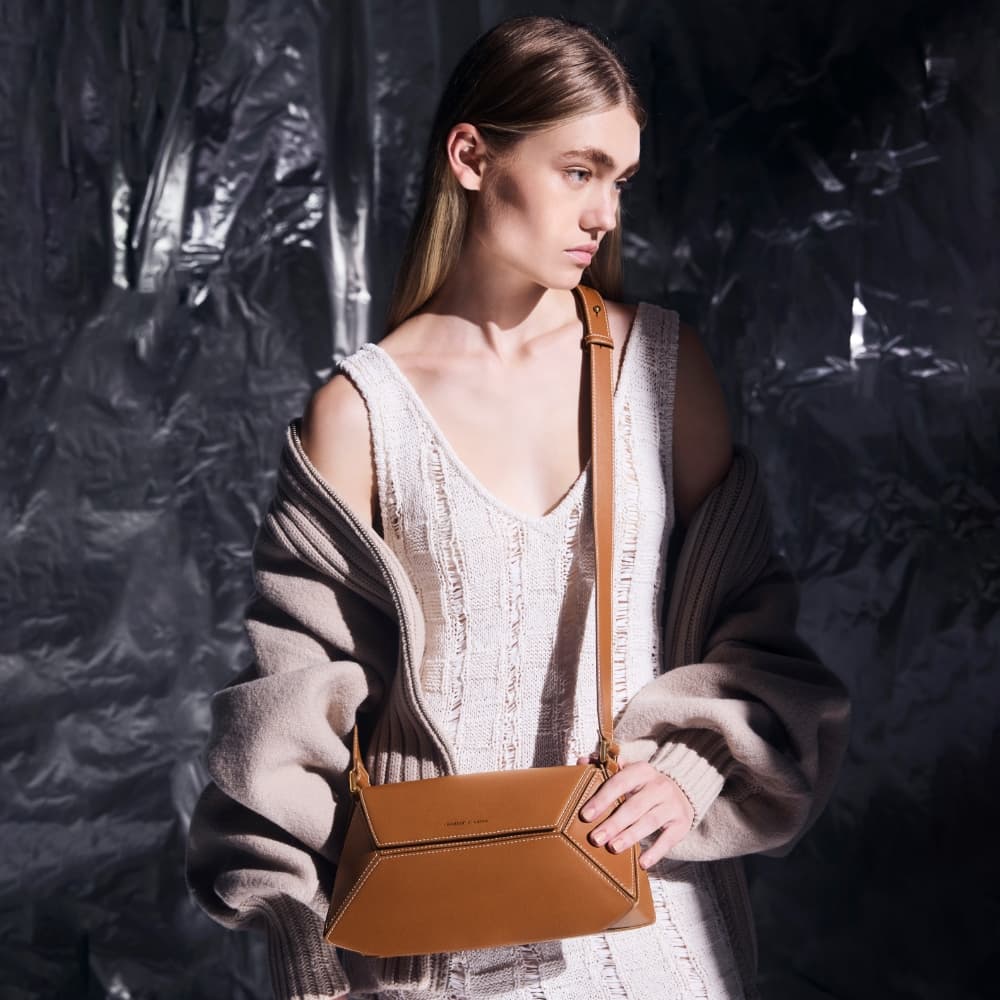 Women's chocolate Nasrin geometric shoulder bag – CHARLES & KEITH
