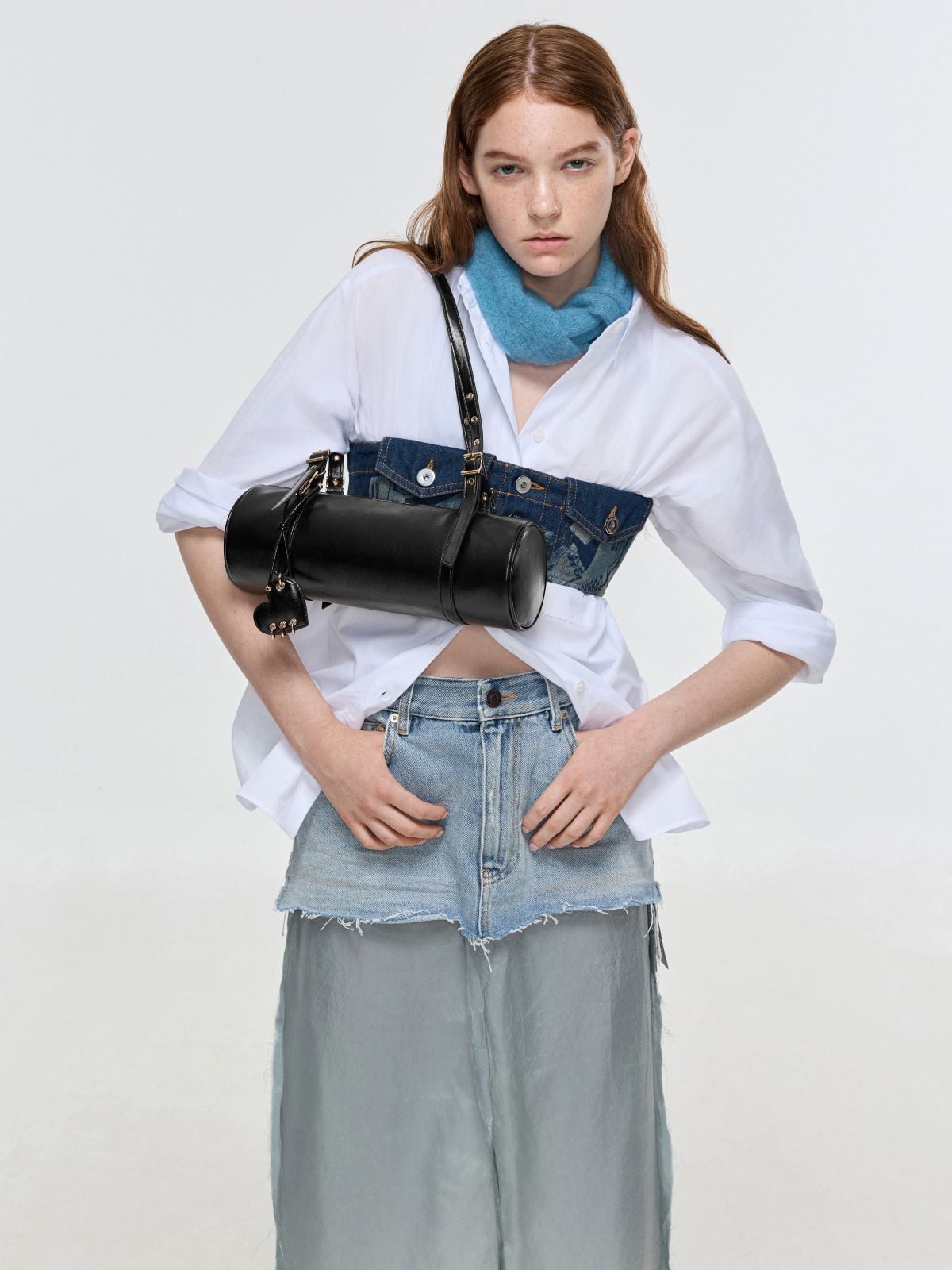 BBlack Rey Elongated Shoulder Bag - CHARLES & KEITH