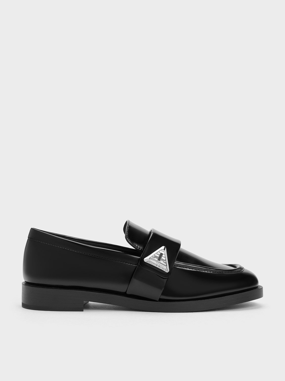 Charles & Keith Trice Metallic Accent Loafers In Black Boxed