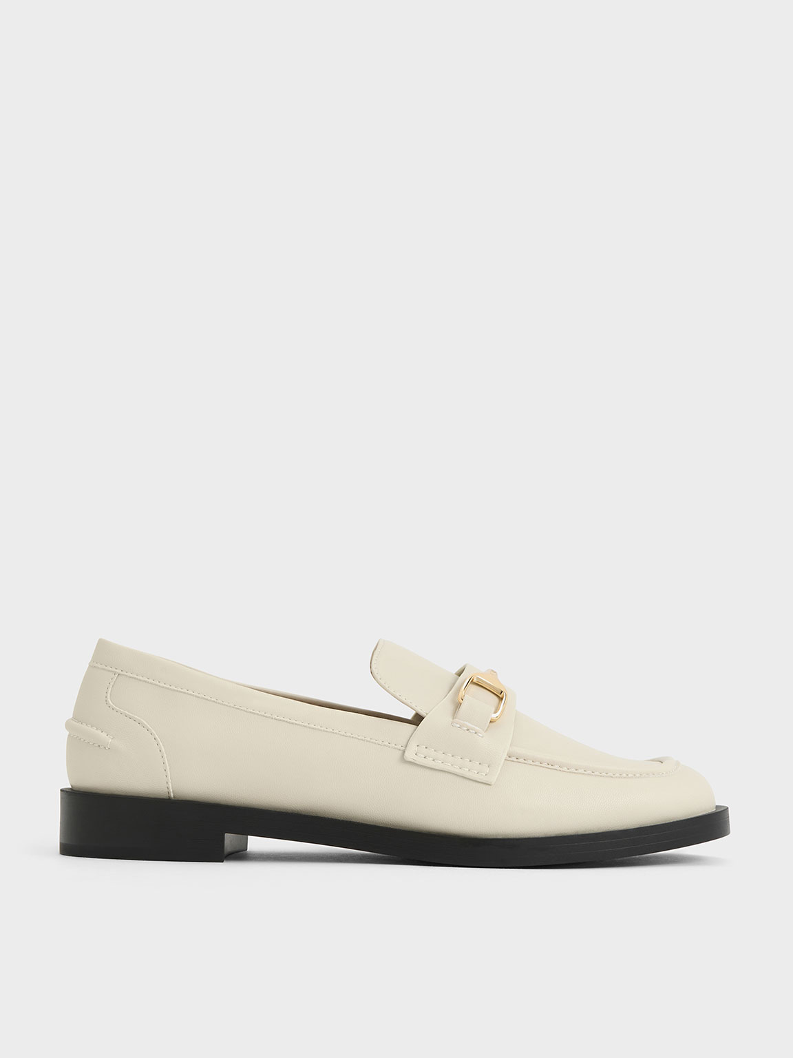 Charles & Keith Metallic-accent Loafers In Chalk