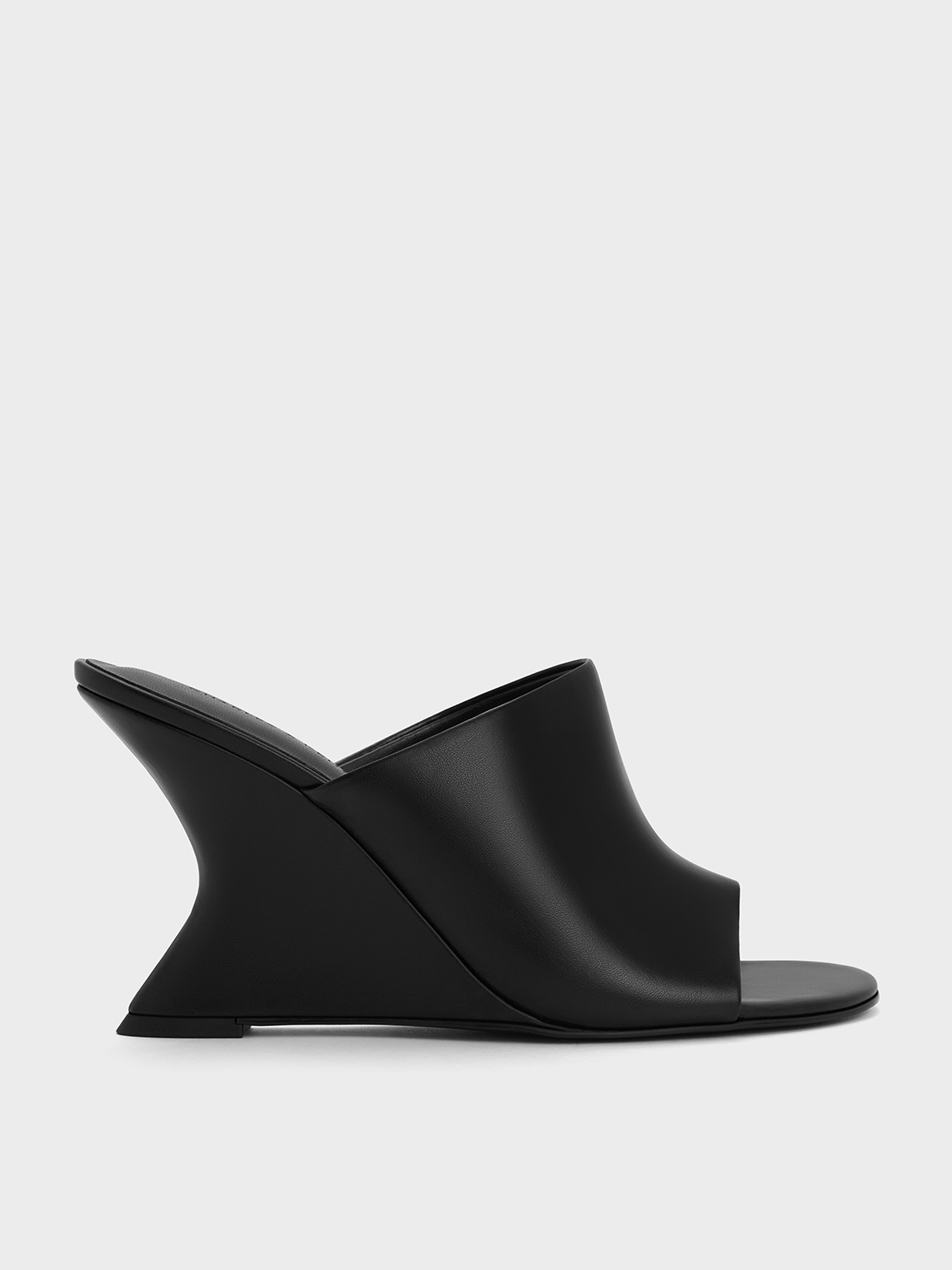 ZiZi WEDGE 51°57° Black Wide-Strap Sculptural-Heel Wedges - CHARLES & KEITH US
